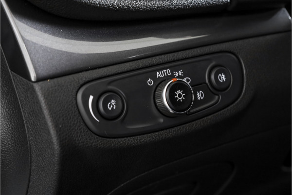 Opel Mokka X 1.4 Turbo Innovation 140 PK | Cruise | Stoel-+Stuurverw | PDC | Camera | NAV + App. Connect| ECC | DAB | LM 17" |