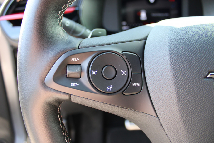 Opel Corsa 1.2 GS Line | Automaat | Carplay | Camera | BLIS | Cruise Control