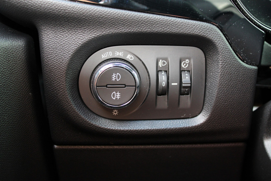 Opel Corsa 1.2 GS Line | Automaat | Carplay | Camera | BLIS | Cruise Control