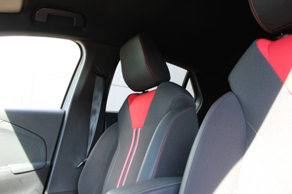 Opel Corsa 1.2 GS Line | Automaat | Carplay | Camera | BLIS | Cruise Control