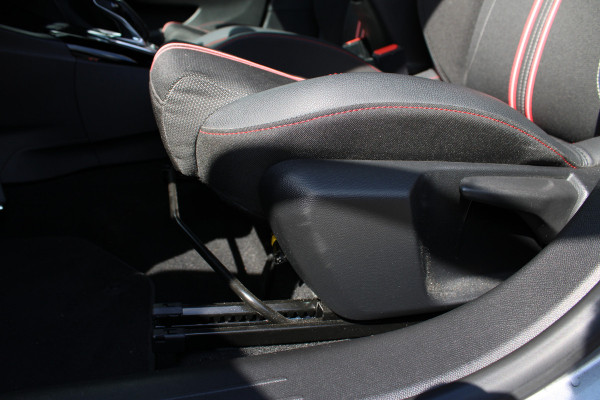 Opel Corsa 1.2 GS Line | Automaat | Carplay | Camera | BLIS | Cruise Control
