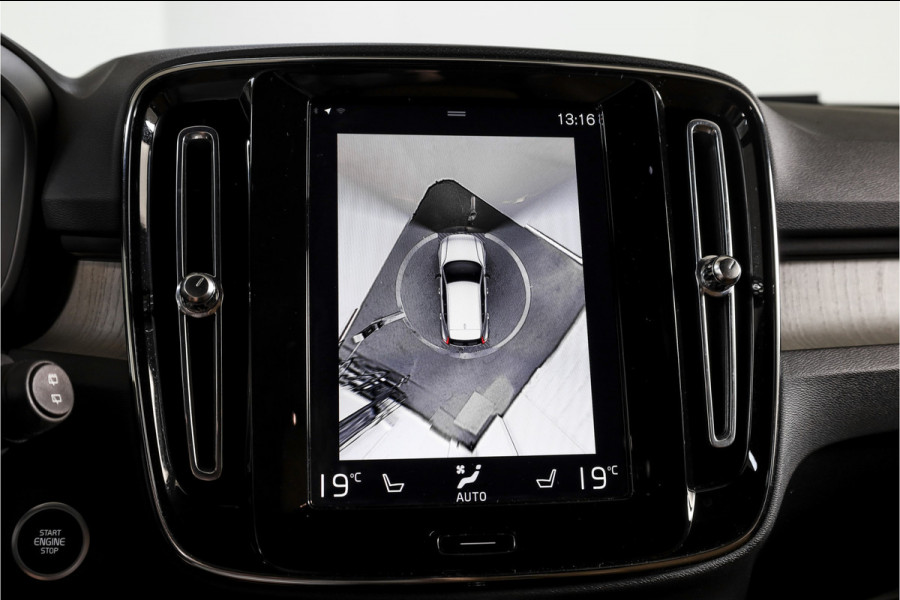 Volvo XC40 2.0 B4 Inscription Automaat | Luxury Pack | Park Assist Pack |  S/K-Panodak | Adapt. Cruise | 360 Camera | PDC | NAV + App Connect | ECC | Elek.Trekhaak | LM 18'' |