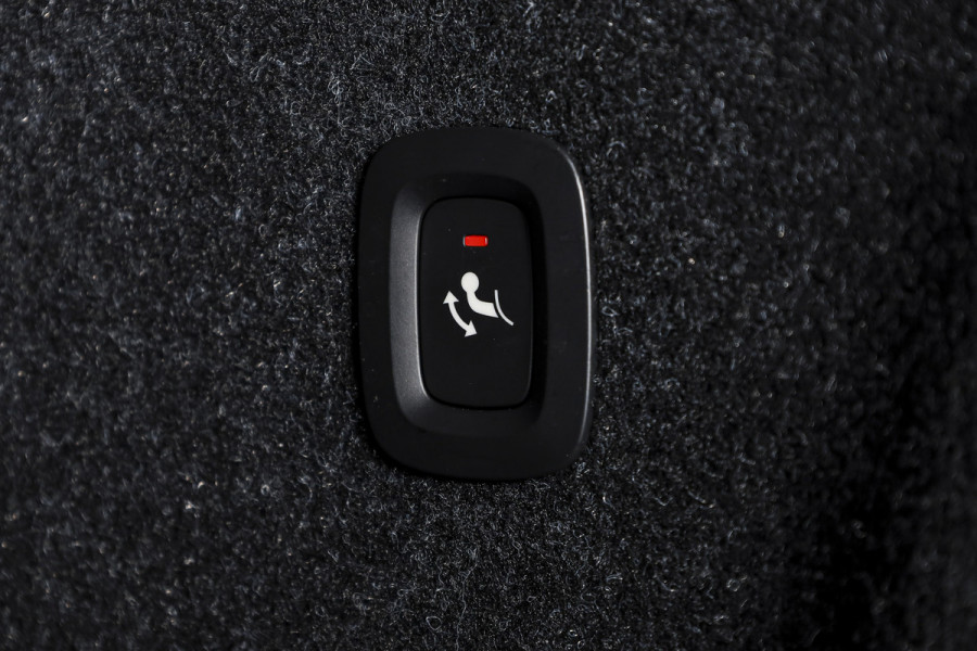 Volvo XC40 2.0 B4 Inscription Automaat | Luxury Pack | Park Assist Pack |  S/K-Panodak | Adapt. Cruise | 360 Camera | PDC | NAV + App Connect | ECC | Elek.Trekhaak | LM 18'' |