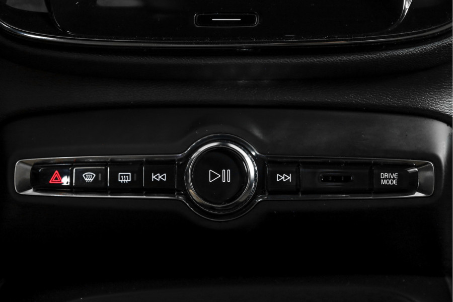 Volvo XC40 2.0 B4 Inscription Automaat | Luxury Pack | Park Assist Pack |  S/K-Panodak | Adapt. Cruise | 360 Camera | PDC | NAV + App Connect | ECC | Elek.Trekhaak | LM 18'' |