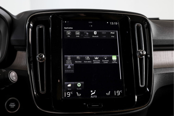 Volvo XC40 2.0 B4 Inscription Automaat | Luxury Pack | Park Assist Pack |  S/K-Panodak | Adapt. Cruise | 360 Camera | PDC | NAV + App Connect | ECC | Elek.Trekhaak | LM 18'' |