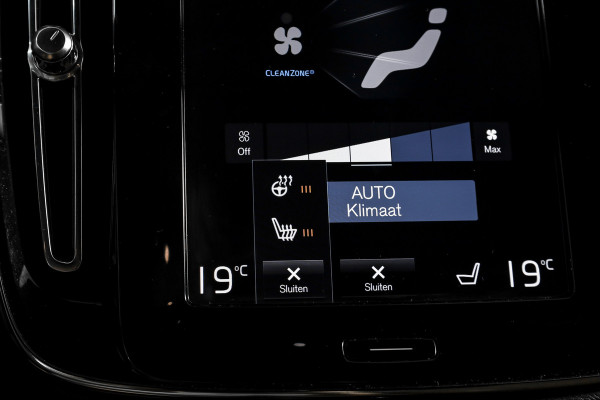 Volvo XC40 2.0 B4 Inscription Automaat | Luxury Pack | Park Assist Pack |  S/K-Panodak | Adapt. Cruise | 360 Camera | PDC | NAV + App Connect | ECC | Elek.Trekhaak | LM 18'' |