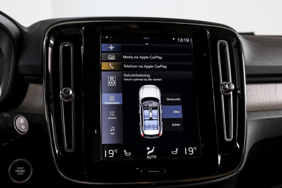 Volvo XC40 2.0 B4 Inscription Automaat | Luxury Pack | Park Assist Pack |  S/K-Panodak | Adapt. Cruise | 360 Camera | PDC | NAV + App Connect | ECC | Elek.Trekhaak | LM 18'' |
