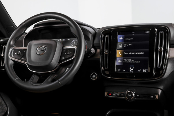 Volvo XC40 2.0 B4 Inscription Automaat | Luxury Pack | Park Assist Pack |  S/K-Panodak | Adapt. Cruise | 360 Camera | PDC | NAV + App Connect | ECC | Elek.Trekhaak | LM 18'' |