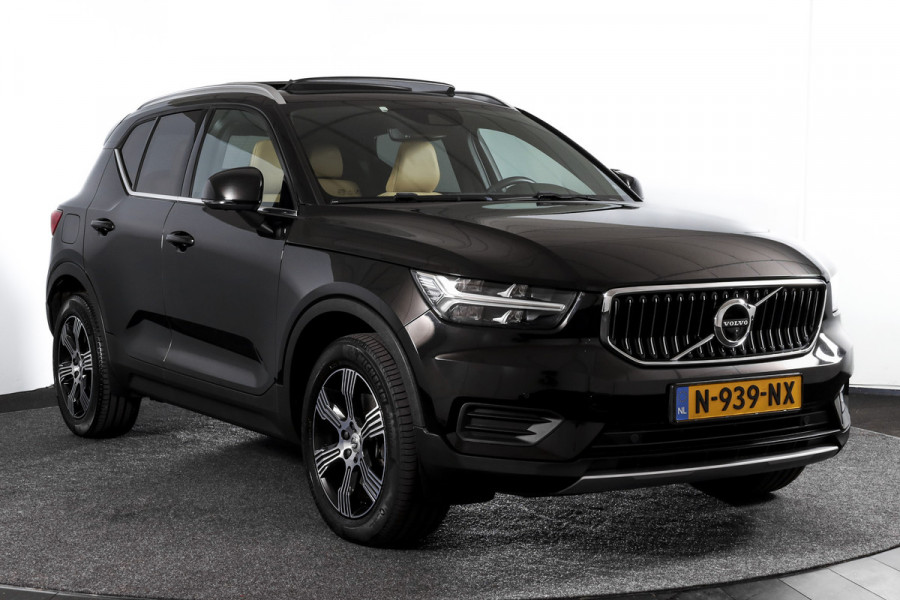 Volvo XC40 2.0 B4 Inscription Automaat | Luxury Pack | Park Assist Pack |  S/K-Panodak | Adapt. Cruise | 360 Camera | PDC | NAV + App Connect | ECC | Elek.Trekhaak | LM 18'' |