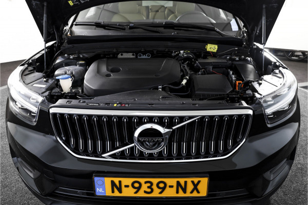 Volvo XC40 2.0 B4 Inscription Automaat | Luxury Pack | Park Assist Pack |  S/K-Panodak | Adapt. Cruise | 360 Camera | PDC | NAV + App Connect | ECC | Elek.Trekhaak | LM 18'' |