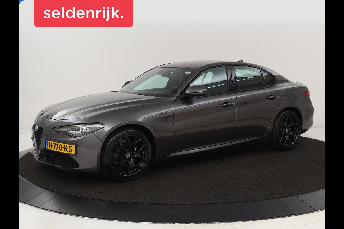 Alfa Romeo Giulia 2.0T Sprint | Leder | Adaptive cruise | Stoel & stuurverwarming | Trekhaak | Carplay | Camera | Memory | Xenon | Navigatie | Parkeerhulp | Bluetooth Alfa Romeo Giulia 2.0T Sprint | Leder | Adaptive cruise | Stoel & stuurverwarming | Trekhaak | Carplay | Camera | Memory | Xenon | Navigatie | Parkeerhulp | Bluetooth