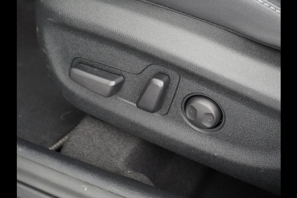 Kia Niro 1.6GDi 142PK Hybrid AUT. ExecutiveLine Leer+Memory Schuif-kanteldak Trekhaak JBL®-Sound Apple Carplay Android Auto Adap.Cruise N DAB Keyless Led Privacy Glas Subwoofer Rijstrooksensor Regen-Lichtsensor 1e Eigenaar Dealeronderhouden Zeer compleet!