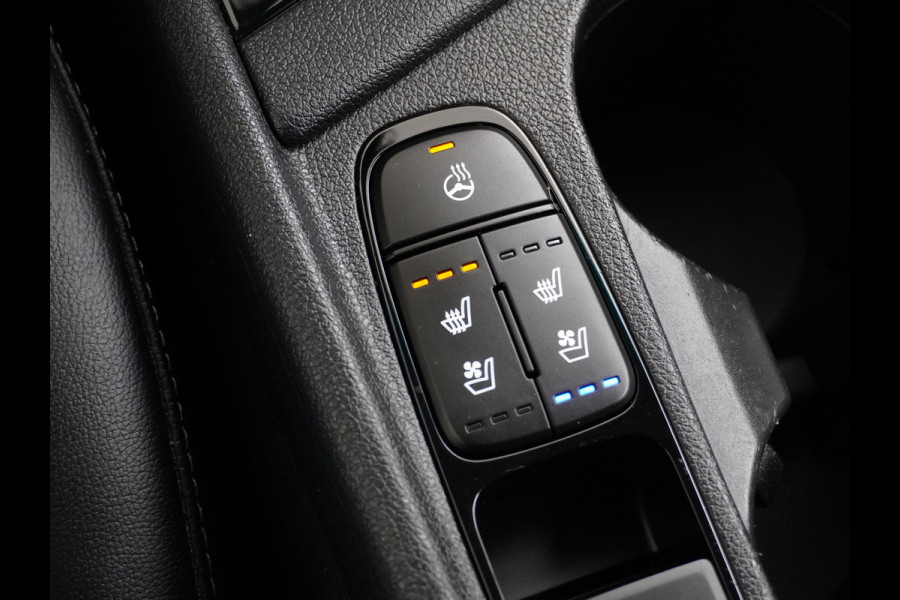 Kia Niro 1.6GDi 142PK Hybrid AUT. ExecutiveLine Leer+Memory Schuif-kanteldak Trekhaak JBL®-Sound Apple Carplay Android Auto Adap.Cruise N DAB Keyless Led Privacy Glas Subwoofer Rijstrooksensor Regen-Lichtsensor 1e Eigenaar Dealeronderhouden Zeer compleet!