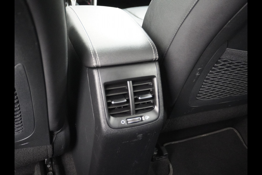 Kia Niro 1.6GDi 142PK Hybrid AUT. ExecutiveLine Leer+Memory Schuif-kanteldak Trekhaak JBL®-Sound Apple Carplay Android Auto Adap.Cruise N DAB Keyless Led Privacy Glas Subwoofer Rijstrooksensor Regen-Lichtsensor 1e Eigenaar Dealeronderhouden Zeer compleet!