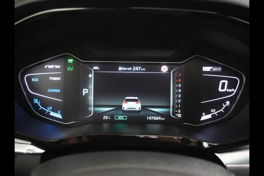 Kia Niro 1.6GDi 142PK Hybrid AUT. ExecutiveLine Leer+Memory Schuif-kanteldak Trekhaak JBL®-Sound Apple Carplay Android Auto Adap.Cruise N DAB Keyless Led Privacy Glas Subwoofer Rijstrooksensor Regen-Lichtsensor 1e Eigenaar Dealeronderhouden Zeer compleet!