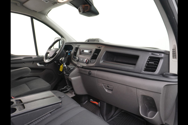 Ford Transit Custom 280 2.0TDCI 105PK L1H1 Airco Cruise Control Trekhaak PDC Bluetooth DAB 3-Persoons Trend Schuifdeur Betonplex Wandbetimmering Kastenbouw Euro 6 1e Eigenaar 2.500KG Trekgewicht