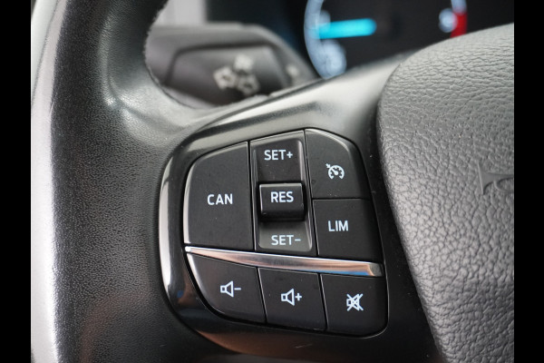 Ford Transit Custom 280 2.0TDCI 105PK L1H1 Airco Cruise Control Trekhaak PDC Bluetooth DAB 3-Persoons Trend Schuifdeur Betonplex Wandbetimmering Kastenbouw Euro 6 1e Eigenaar 2.500KG Trekgewicht