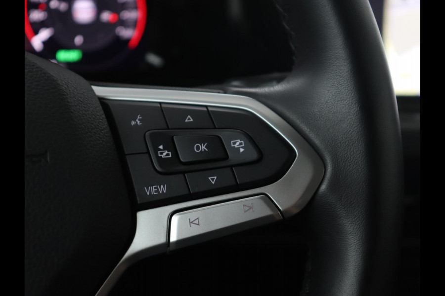 Volkswagen Golf 1.4 eHybrid Style | Massage | Carplay | Sfeerverlichting | Navigatie | Memory | Adaptive cruise | Parkeerhulp | ergoActive | LED Plus | Climate control | PHEV | Plug In