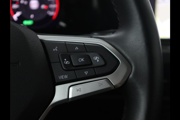 Volkswagen Golf 1.4 eHybrid Style | Massage | Carplay | Sfeerverlichting | Navigatie | Memory | Adaptive cruise | Parkeerhulp | ergoActive | LED Plus | Climate control | PHEV | Plug In