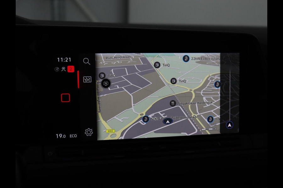 Volkswagen Golf 1.4 eHybrid Style | Massage | Carplay | Sfeerverlichting | Navigatie | Memory | Adaptive cruise | Parkeerhulp | ergoActive | LED Plus | Climate control | PHEV | Plug In