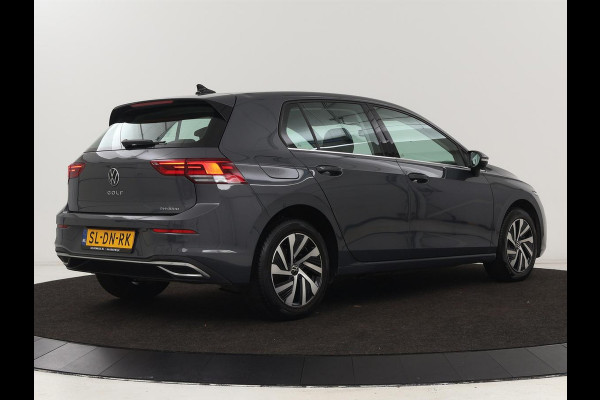 Volkswagen Golf 1.4 eHybrid Style | Massage | Carplay | Sfeerverlichting | Navigatie | Memory | Adaptive cruise | Parkeerhulp | ergoActive | LED Plus | Climate control | PHEV | Plug In
