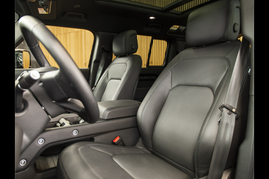 Land Rover Defender 110 2.0 P300e 110 X-Dynamic HSE URBAN
