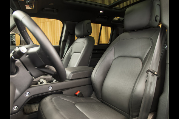 Land Rover Defender 110 2.0 P300e 110 X-Dynamic HSE URBAN