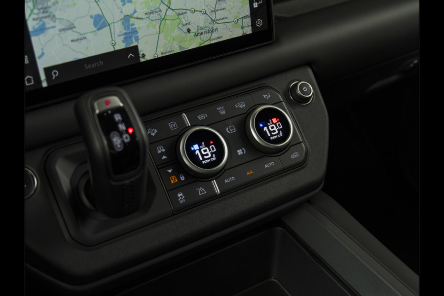 Land Rover Defender 110 2.0 P300e 110 X-Dynamic HSE URBAN