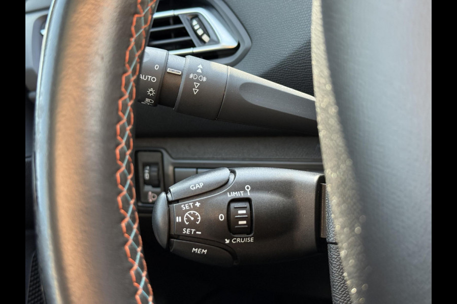 Peugeot 308 SW 1.2 PureTech Tech Edition 2e Eigenaar,Camera,Clima,Cruise,6 Bak,PDC V+A,Carplay,Pano,Dealer onderhouden,131pk,Elek ramen,N.A.P,APK tot 04-2026