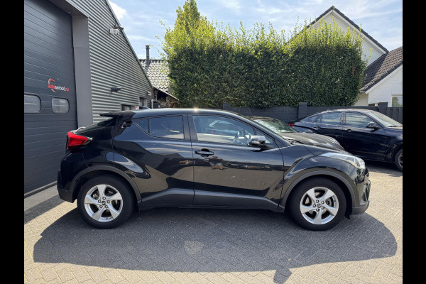 Toyota C-HR 1.8 Hybrid Dynamic | Navigatie | Camera | DAB | Cruise Control | Lichtmetalen Velgen |