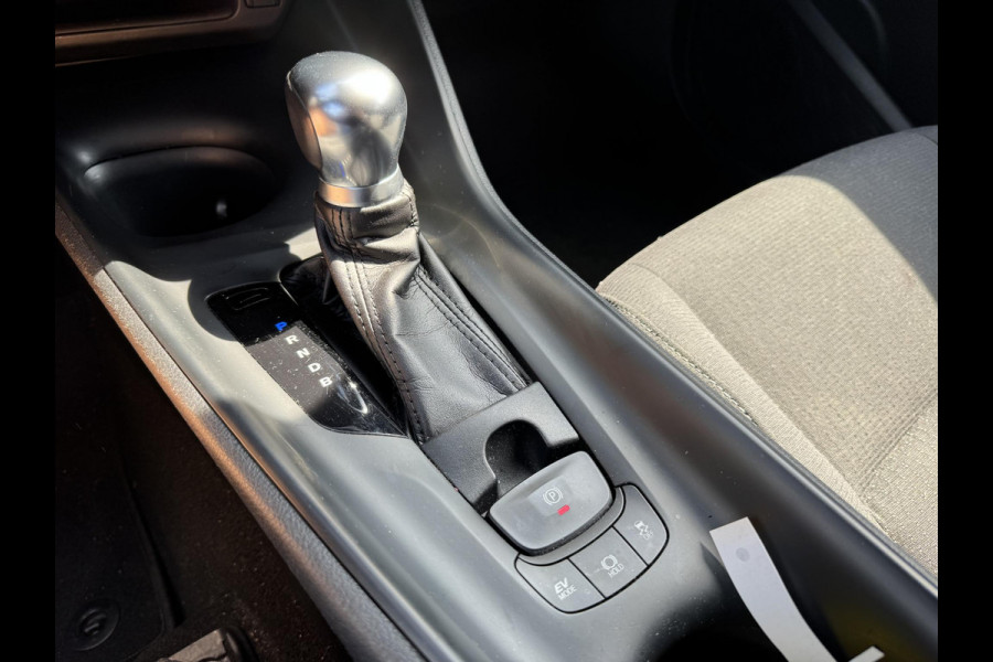 Toyota C-HR 1.8 Hybrid Dynamic | Navigatie | Camera | DAB | Cruise Control | Lichtmetalen Velgen |