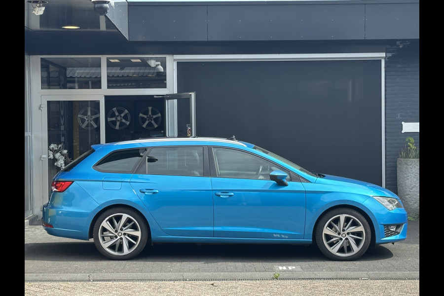 Seat León ST 1.4 EcoTSI FR Connect HALF LEDER/ALCANTARA / PANO / CLIMA / AUTOMAAT