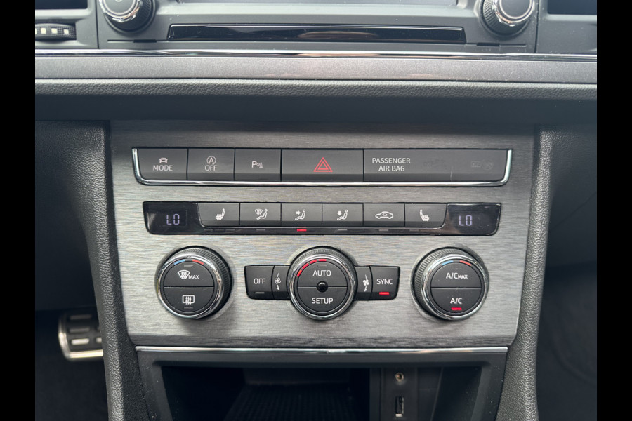 Seat León ST 1.4 EcoTSI FR Connect HALF LEDER/ALCANTARA / PANO / CLIMA / AUTOMAAT