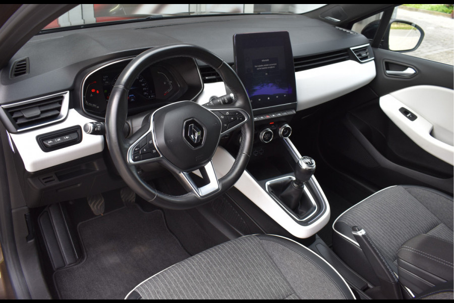 Renault Clio 1.0 TCe Intens / Keyless / Parkeerhulp / Camera / Bluetooth / BOSE stereo / Start- stop