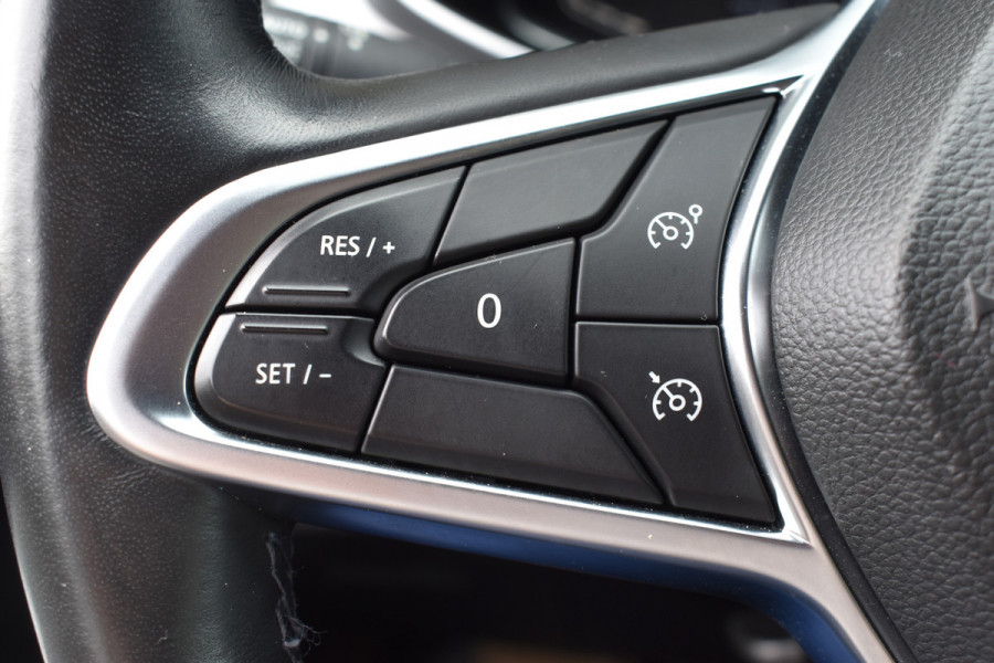 Renault Clio 1.0 TCe Intens / Keyless / Parkeerhulp / Camera / Bluetooth / BOSE stereo / Start- stop