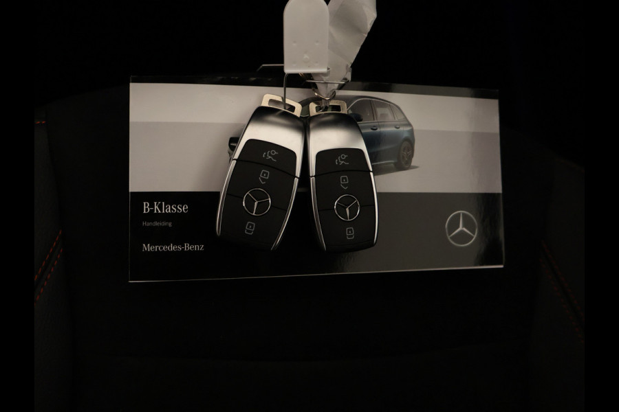 Mercedes-Benz B-Klasse 180 AMG Line LIMITED Edition | Nightpakket | Keyless-Go comfortpakket | Parkeerpakket met achteruitrijcamera | USB-pakket plus | Sfeerverlichting | Dodehoekassistent | EASY PACK achterklep |