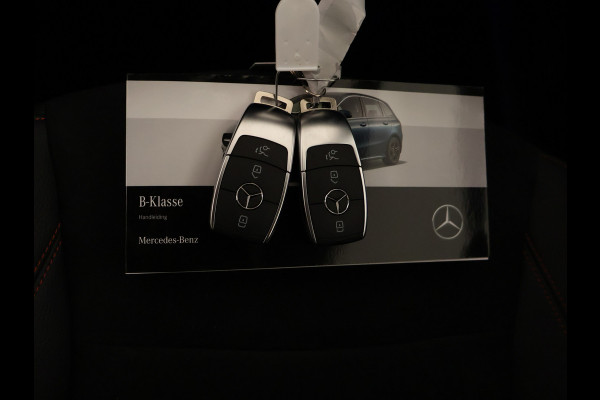 Mercedes-Benz B-Klasse 180 AMG Line LIMITED Edition | Nightpakket | Keyless-Go comfortpakket | Parkeerpakket met achteruitrijcamera | USB-pakket plus | Sfeerverlichting | Dodehoekassistent | EASY PACK achterklep |