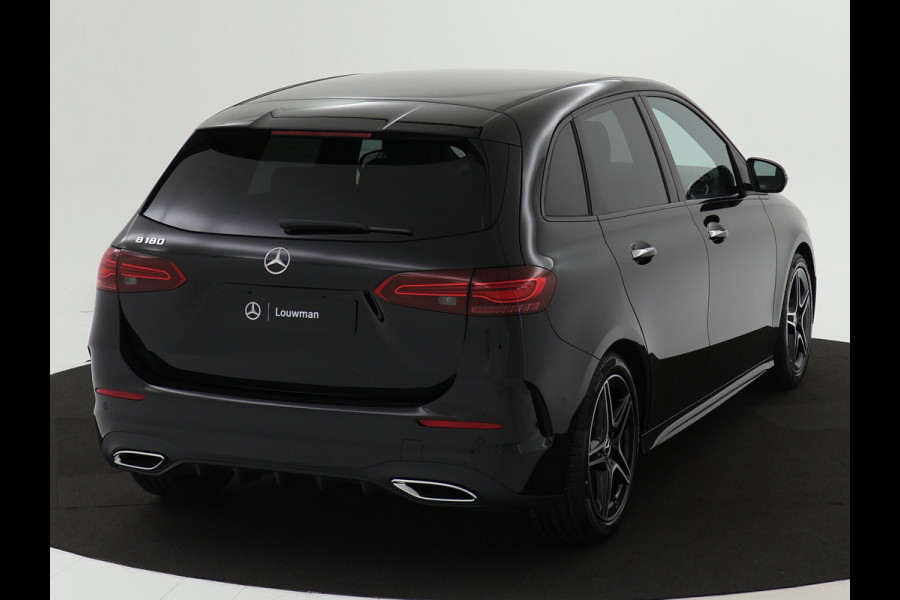 Mercedes-Benz B-Klasse 180 AMG Line LIMITED Edition | Nightpakket | Keyless-Go comfortpakket | Parkeerpakket met achteruitrijcamera | USB-pakket plus | Sfeerverlichting | Dodehoekassistent | EASY PACK achterklep |