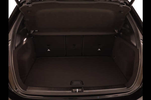 Mercedes-Benz B-Klasse 180 AMG Line LIMITED Edition | Nightpakket | Keyless-Go comfortpakket | Parkeerpakket met achteruitrijcamera | USB-pakket plus | Sfeerverlichting | Dodehoekassistent | EASY PACK achterklep |