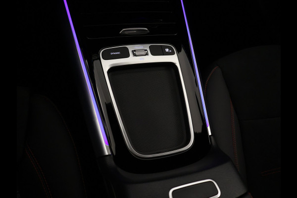 Mercedes-Benz B-Klasse 180 AMG Line LIMITED Edition | Nightpakket | Keyless-Go comfortpakket | Parkeerpakket met achteruitrijcamera | USB-pakket plus | Sfeerverlichting | Dodehoekassistent | EASY PACK achterklep |