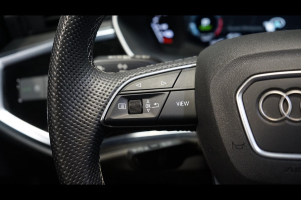 Audi Q3 45 TFSIe Black Optik AUTOMAAT-AUDI SOUND-CAMERA-CARPLAY-DRIVE SELECT-KEYLESS-MATRIX LED-NAVIGATIE