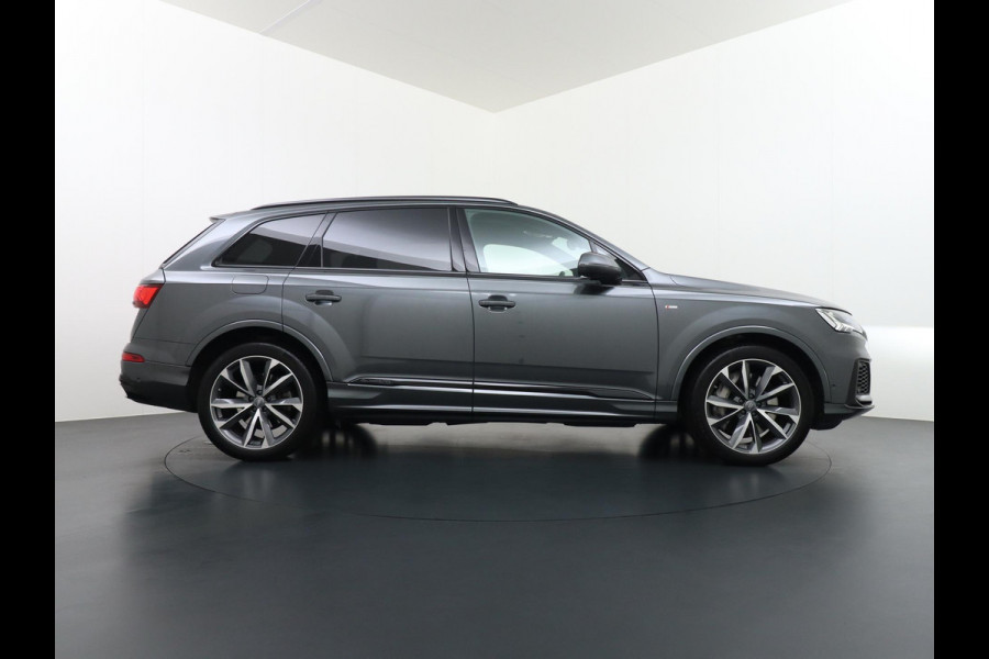 Audi Q7 55 TFSI e quattro S LINE in - exterieur | MEGA VOL! | HEAD UP | LUCHTVERING |360gr | ADD. CRUISE | STOELVERWARMING VOOR+ ACHTER| RIJKLAARPRIJS INCL. 12MND BOVAG