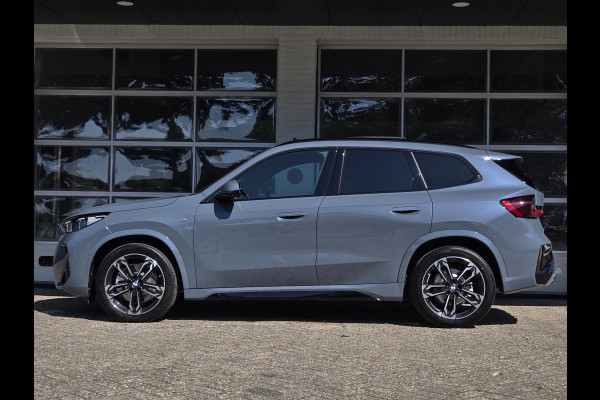 BMW X1 X1 xDrive23i M SPORT | PANORAMADAK | DRIVING PROFF. | HARMAN KARDON | MEMORY SEATS | LEDER |