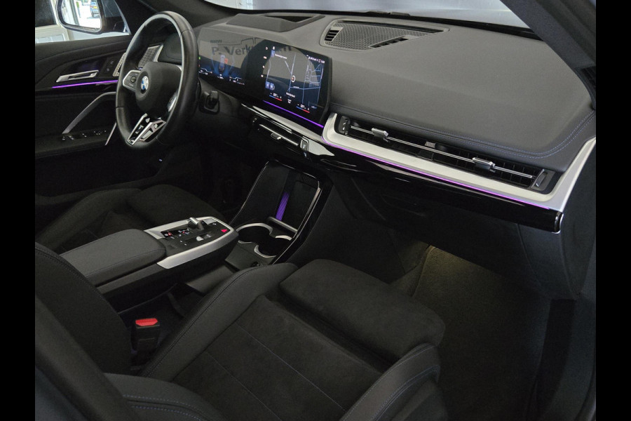 BMW X1 X1 xDrive23i M SPORT | PANORAMADAK | DRIVING PROFF. | HARMAN KARDON | MEMORY SEATS | LEDER |