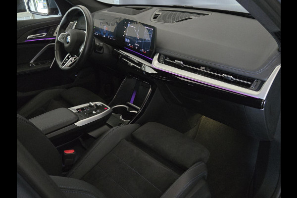 BMW X1 X1 xDrive23i M SPORT | PANORAMADAK | DRIVING PROFF. | HARMAN KARDON | MEMORY SEATS | LEDER |