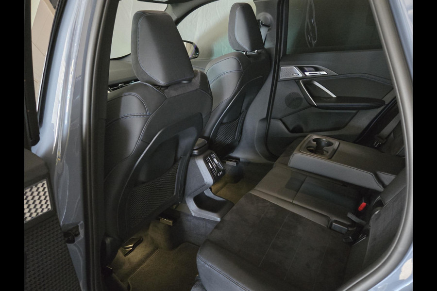 BMW X1 X1 xDrive23i M SPORT | PANORAMADAK | DRIVING PROFF. | HARMAN KARDON | MEMORY SEATS | LEDER |