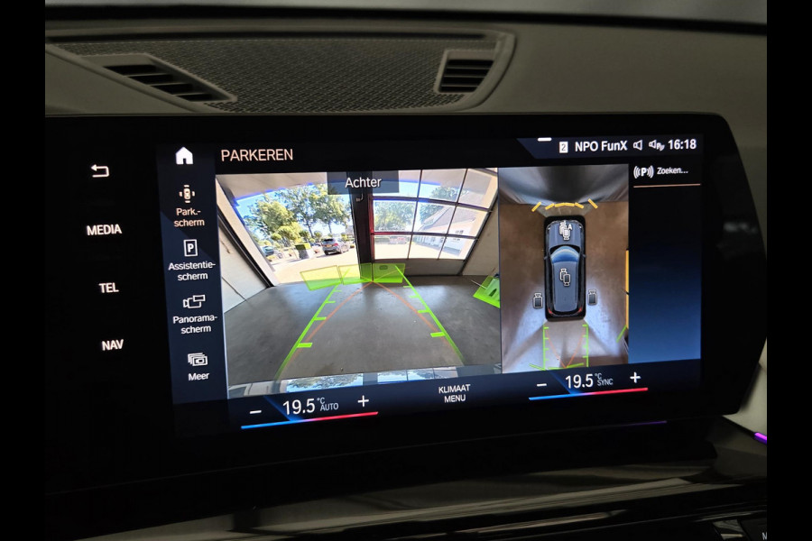 BMW X1 X1 xDrive23i M SPORT | PANORAMADAK | DRIVING PROFF. | HARMAN KARDON | MEMORY SEATS | LEDER |