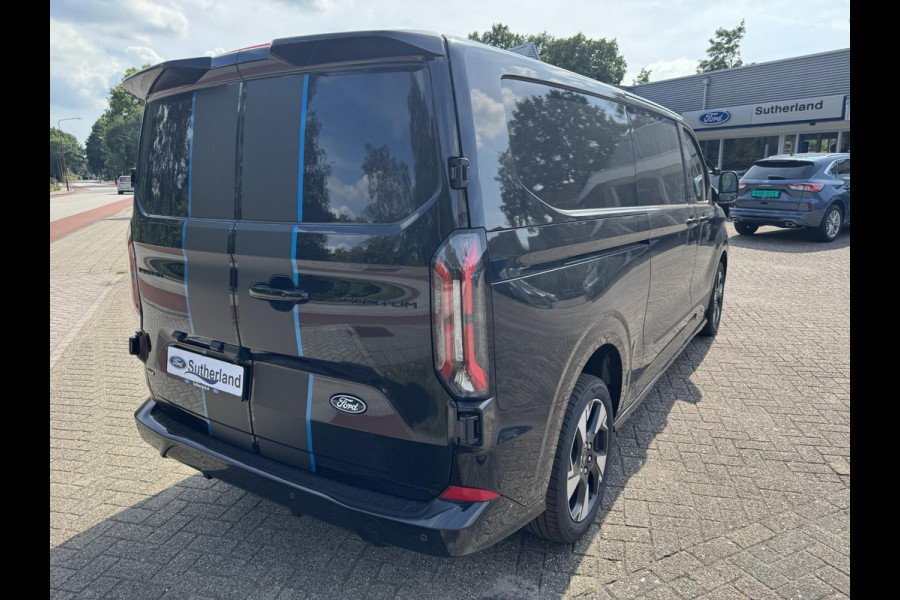 Ford Transit Custom 320 2.5 PHEV L2H1 Sport 233pk | 0,99% Renteactie! | Inklapbare trekhaak | 19 inch lichtmetalen Sport velgen (mat zwart) | Verwarmbaar stuurwiel  | Navigatie systeem | B&O speakers
