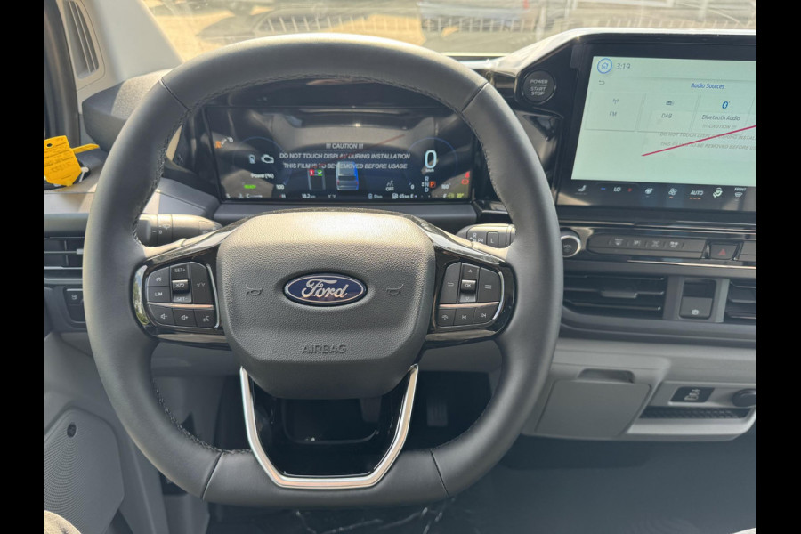 Ford Transit Custom 320 2.5 PHEV L2H1 Sport 233pk | 0,99% Renteactie! | Inklapbare trekhaak | 19 inch lichtmetalen Sport velgen (mat zwart) | Verwarmbaar stuurwiel  | Navigatie systeem | B&O speakers
