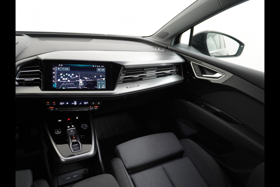 Audi Q4 e-tron 40 Launch edition Advanced 77 kWh RIJKAARPRIJS INCL. 12MND BOVAG | COMPLETE HISTORIE | ADD. CRUISE | TREKHAAK